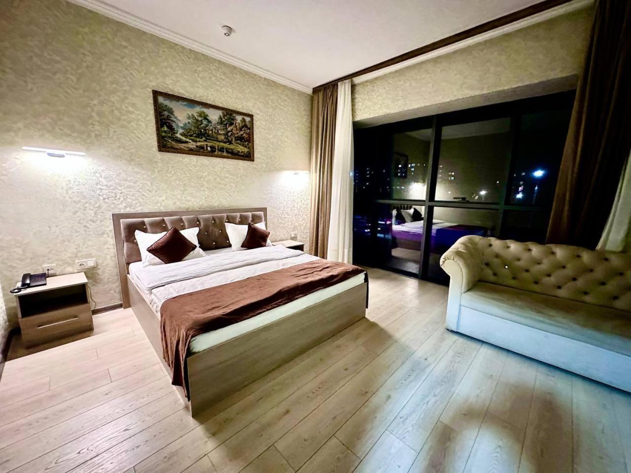 Izza Palace Hotel 150Mbs Wifi 塔什干 外观 照片